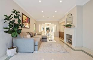 4-bedroom house 177 m² in Miami Beach for $3,000,000
