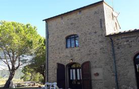 Traditional two-storey villa with a pool in Pomarance, Tuscany, Italy for 990,000 €