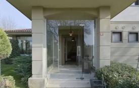 Elegant Detached Villa with Serene Atmosphere for $849,000