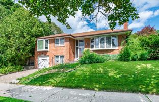 11-bedroom house in North York for C$1,776,000