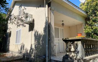 5-bedroom cottage 96 m² in Đenovići for 500,000 €