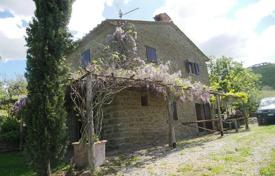Cortona (Arezzo) — Tuscany — Rural/Farmhouse for sale for 650,000 €