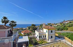 3-bedroom villa 194 m² in Liguria for 1,200,000 €