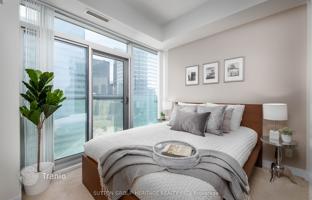 5-bedroom apartment in York Street for C$1,158,000