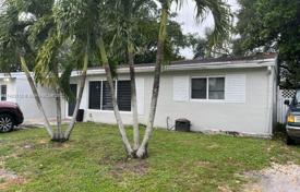 Townhome – Hollywood, Florida, USA for $530,000
