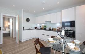 Two-bedroom new apartment with a large terrace in Mill Hill, London, UK for £690,000