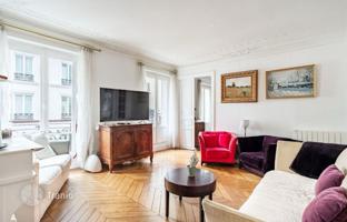 Exquisite four-room apartment, 6th arrondissement of Paris, France for 1,460,000 €