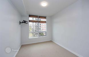 5-bedroom apartment in Etobicoke for C$895,000