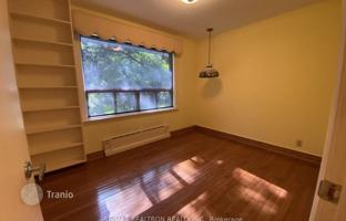 11-bedroom house in Scarborough for C$2,587,000