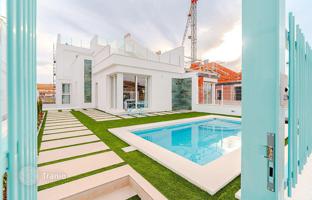 3-bedroom villa 232 m² in Los Alcazares for 467,000 €