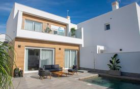 Terraced villa with private pool in San Pedro del Pinatar for 335,000 €