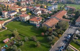 Charming estate in the heart of Franciacorta, Erbusco, Italy for 980,000 €