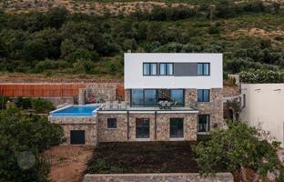 4-bedroom villa 220 m² in Budva city for 1,300,000 €