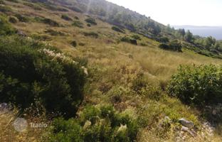 Farm 5,150 m² in Split-Dalmatia County for 80,000 €