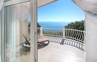 3-bedroom house 380 m² in Bregi for 1,550,000 €