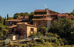 6-bedroom villa 655 m² in Murlo for 798,000 €