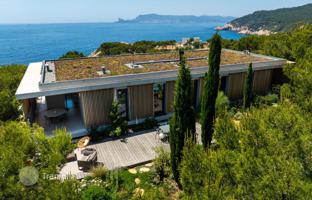 5-bedroom villa in Saint-Cyr-sur-Mer for 5,400,000 €