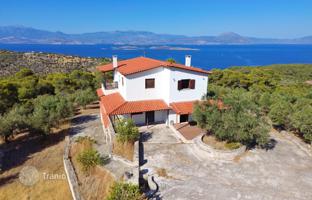 Three-level villa with a large plot, sea and mountain views, Peloponnese, Greece for 290,000 €