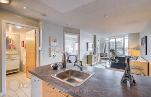 4-bedroom apartment in Old Toronto for C$840,000