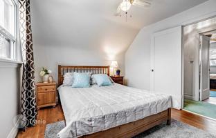 5-bedroom house in Etobicoke for C$1,319,000