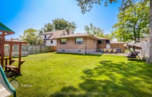 10-bedroom house in North York for C$1,533,000