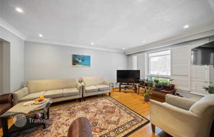 9-bedroom house in North York for C$2,637,000