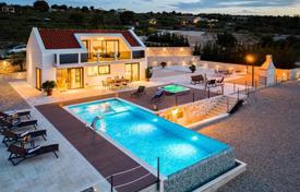 Townhome – Splitska, Split-Dalmatia County, Croatia for 1,290,000 €