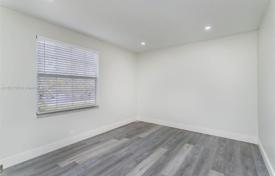 Townhome – Hollywood, Florida, USA for $650,000