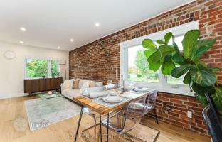 7-bedroom house in Etobicoke for C$1,614,000