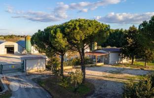 Land plot 6,860 m² in Castiglione del Lago for 2,350,000 €