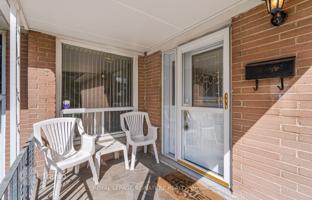10-bedroom house in Etobicoke for C$1,923,000