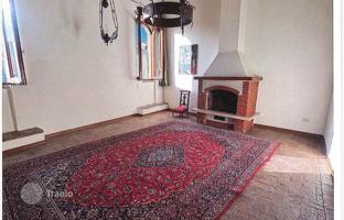 5-bedroom villa 350 m² in San Gimignano for 870,000 €
