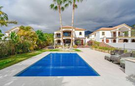 Two-level Andalusian style villa with a pool in El Madroñal, Tenerife, Spain for 2,300,000 €