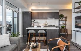 Apartment – Saint Clair Avenue West, Old Toronto, Toronto,  Ontario,   Canada for C$760,000