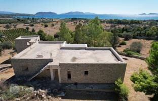 Three-level villa near the beach in the Peloponnese, Greece for 545,000 €