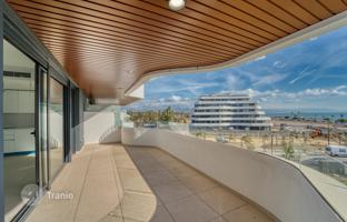 Three-bedroom apartment with sea views in Torremolinos, Andalusia, Spain for 1,100,000 €