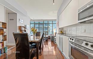 6-bedroom apartment in Charles Street East for C$977,000