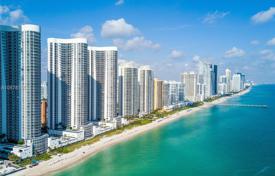 Stylish furnished oceanfront apartment in Sunny Isles Beach, Florida, USA for $1,650,000