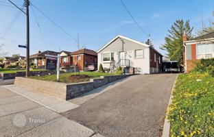 8-bedroom house in Scarborough for C$1,410,000
