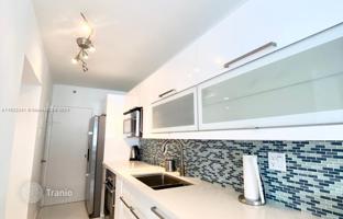Condo 49 m² in Lincoln Road for $425,000