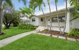 Townhome – Hollywood, Florida, USA for $1,299,000