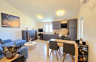 2-bedroom apartment 60 m² in Peroj for 259,000 €