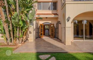 5-bedroom cottage 623 m² in Ypsonas for 3,300,000 €