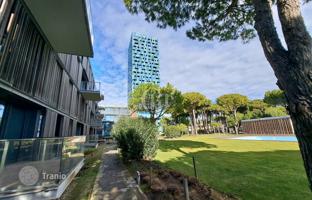 Modern sunny apartment in a first class complex with a private beach and a park in Lido di Jesolo, Venetian Lagoon, Italy for 595,000 €