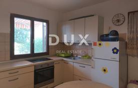 NOVI VINODOLSKI-two semi-detached houses 86 m² near the center for 245,000 €