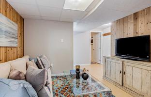 12-bedroom townhouse in Old Toronto for C$1,592,000