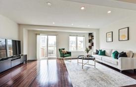 Terraced house – Scarborough, Toronto, Ontario,  Canada for C$1,192,000