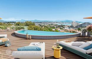 Luxury residential complex with a rooftop pool, a parking and panoramic views, Villeneuve-Loubet, Côte d'Azur, France for From 290,000 €