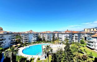 4-bedroom penthouse 350 m² in Alanya for 23,322,000 TRY