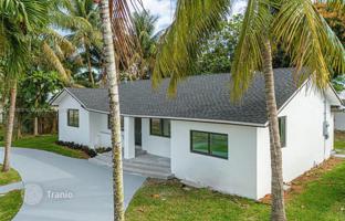 4-bedroom house 143 m² in Miami for $589,000